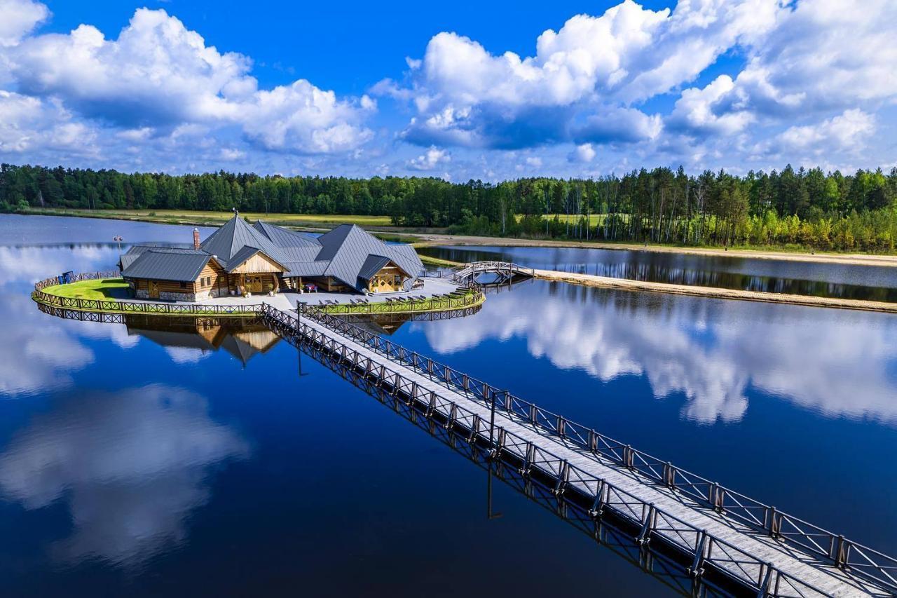 Debowy Dwor Hotel Ruda Rozaniecka Buitenkant foto