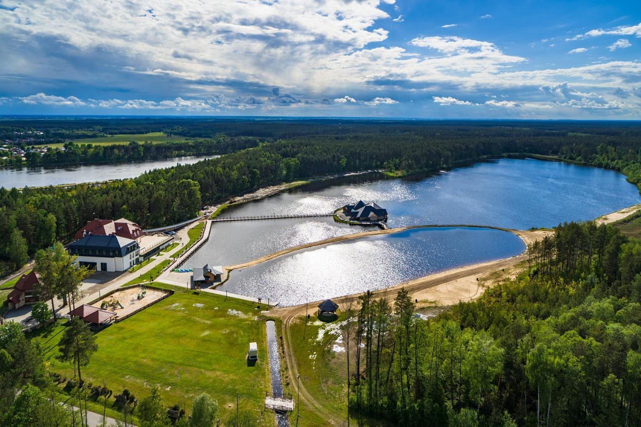 Debowy Dwor Hotel Ruda Rozaniecka Buitenkant foto