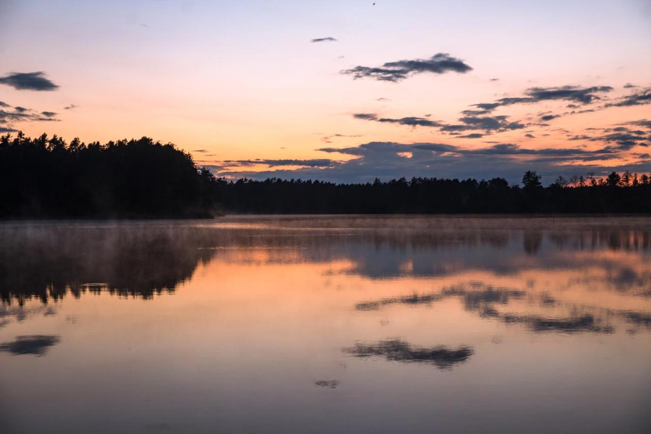 Debowy Dwor Hotel Ruda Rozaniecka Buitenkant foto