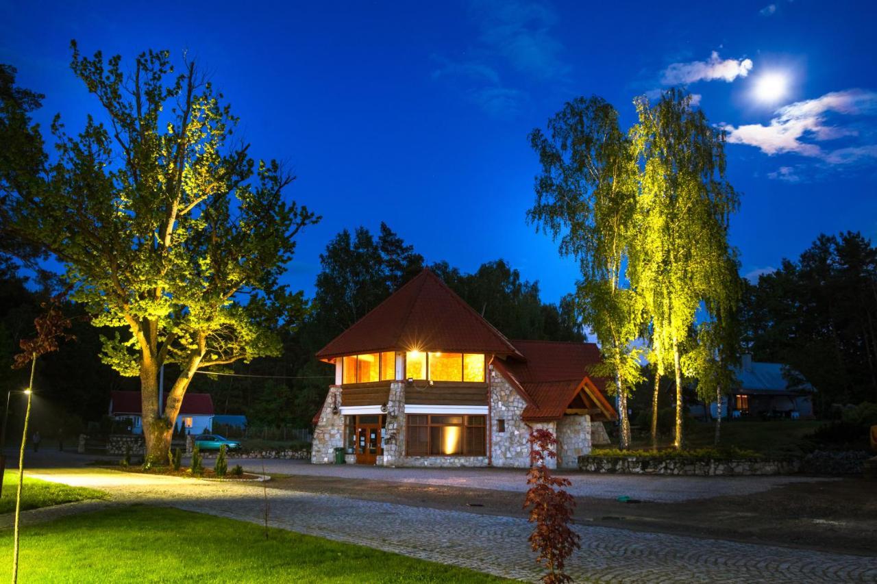Debowy Dwor Hotel Ruda Rozaniecka Buitenkant foto