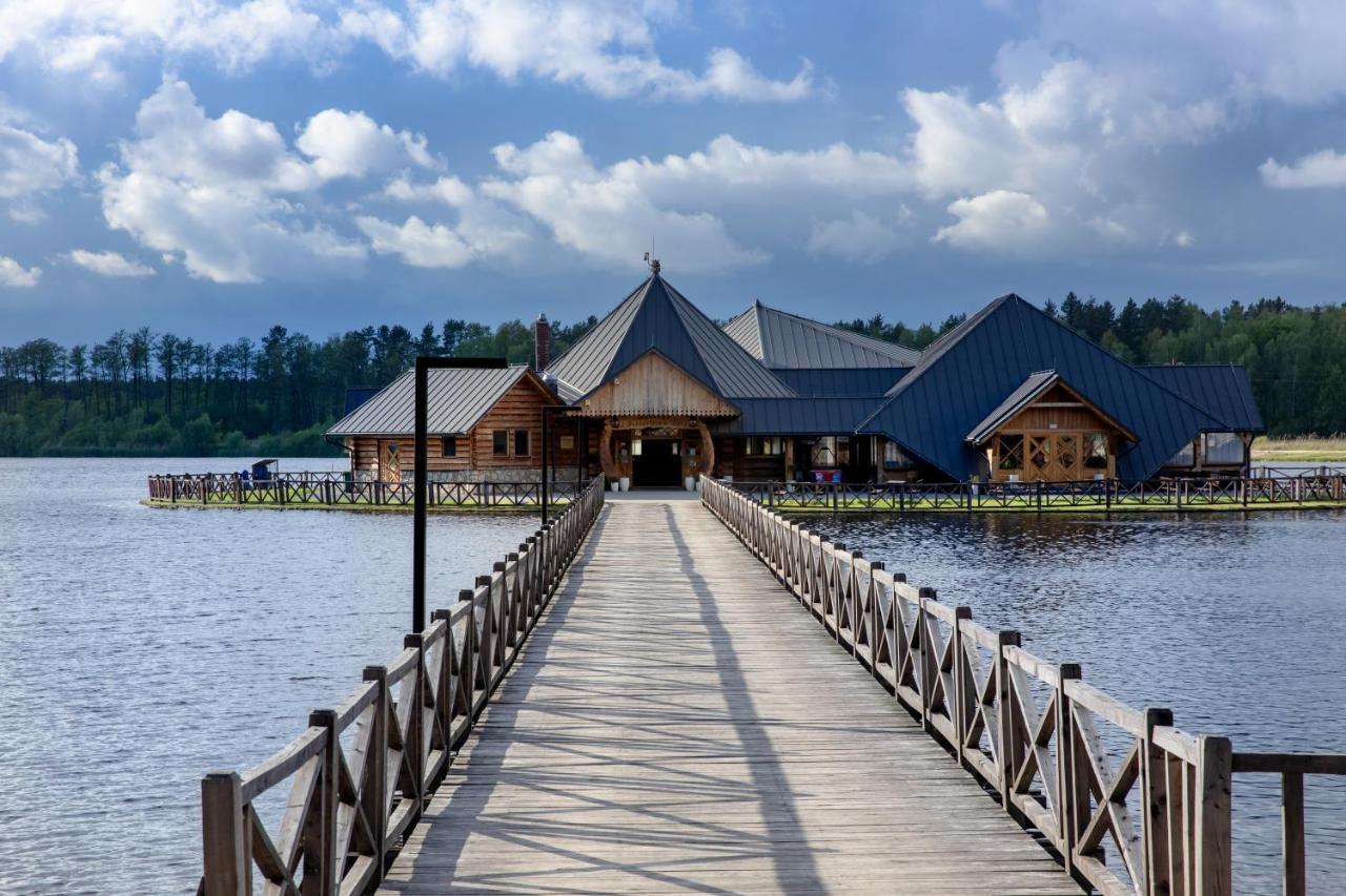 Debowy Dwor Hotel Ruda Rozaniecka Buitenkant foto