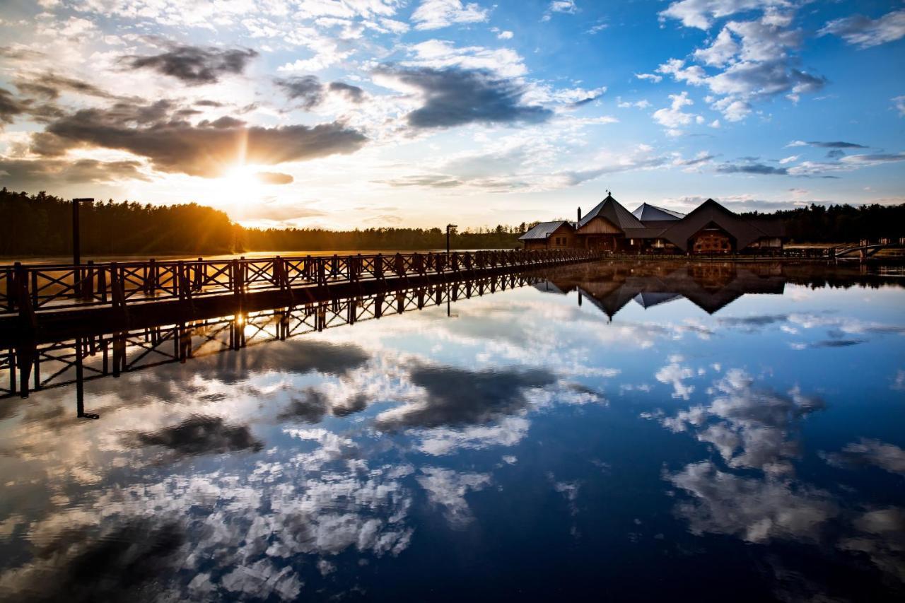 Debowy Dwor Hotel Ruda Rozaniecka Buitenkant foto