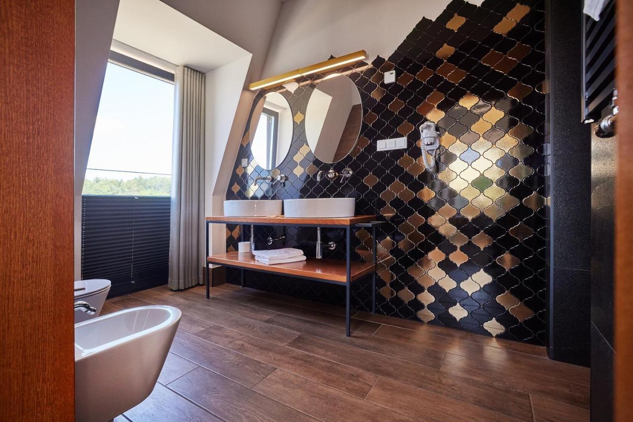 Debowy Dwor Hotel Ruda Rozaniecka Buitenkant foto